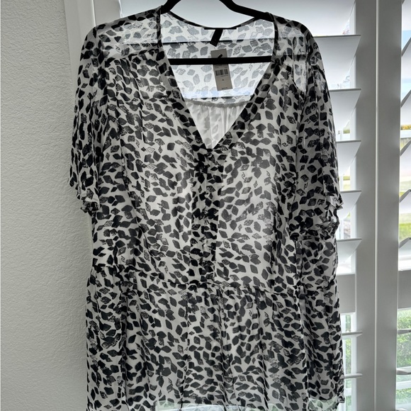 Lane Bryant size 26 blouse BNWT - Picture 1 of 5